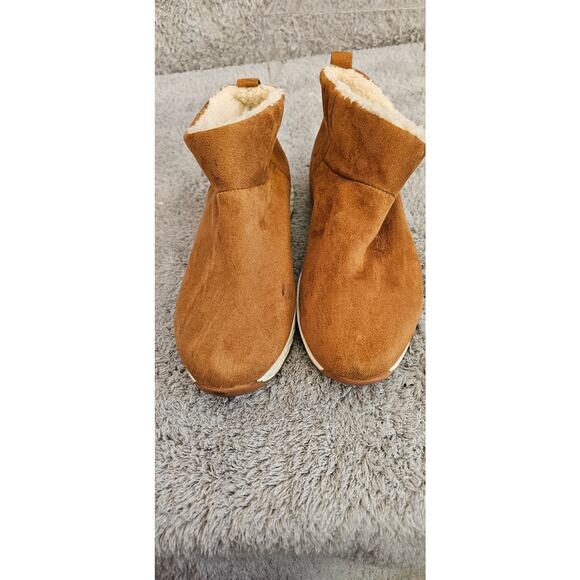 Urban Sport J Slides Tan Ollie WP Faux Fur Suede Waterproof Ankle Boots Size 10 - Picture 1 of 6